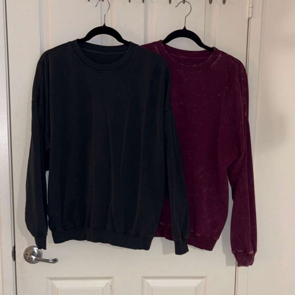 Women’s splendid Crewneck Sweatshirt Bundle  - Black and Burgundy
